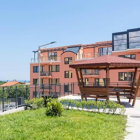 One Bedroom Flat In Bella Vita Complex Close To St Constantine And Helena Várna