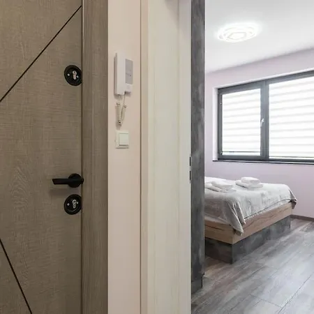One Bedroom Flat In Bella Vita Complex Close To St Constantine And Helena * Várna